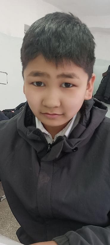 Школьная форма, цвет - Серый at lalafo.kg Школьная форма, цвет - Серый