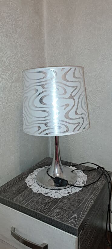 Настольная лампа 2 шт.с металлическим основанием и тканевым абажуром at lalafo.kg Настольная лампа 2 шт.с металлическим основанием и тканевым абажуром