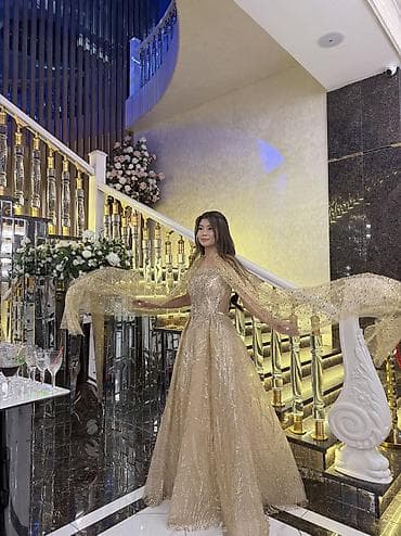 Кече көйнөгү, Барпайган кооз, Узун модель, Жеңдери жок, Шлейф, Корсет, Страздар, S lalafo.kg да — 3 Кече көйнөгү, Барпайган кооз, Узун модель, Жеңдери жок, Шлейф, Корсет, Страздар, S — 3