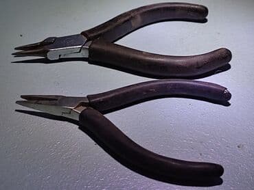 Плоскогубцы и круглогубцы МИНИ. СССР
Для ювелирных работ
Цена за оба at lalafo.kg Плоскогубцы и круглогубцы МИНИ. СССР
Для ювелирных работ
Цена за оба