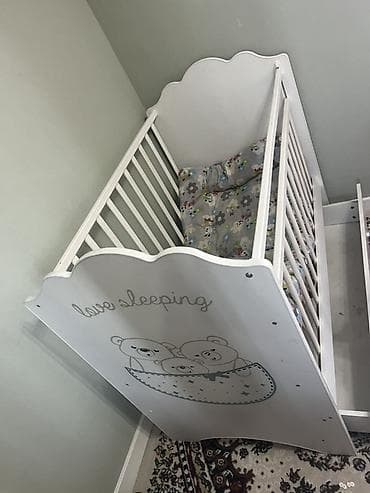 Детская кровать-манеж б/у at lalafo.kg Детская кровать-манеж б/у