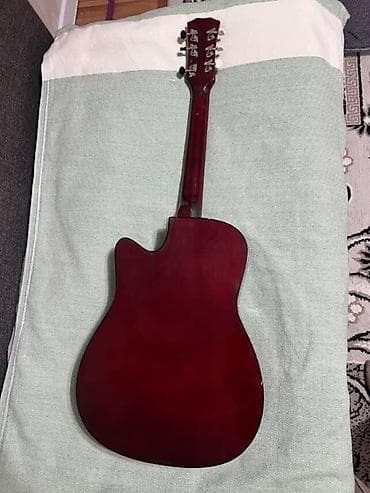 Акустическая гитара с вырезом (cutaway) - Тип: шестиструнная at lalafo.kg Акустическая гитара с вырезом (cutaway) - Тип: шестиструнная