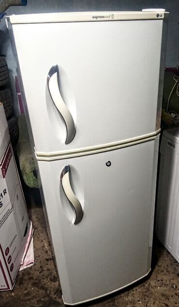 Холодильник LG, Б/у, Двухкамерный at lalafo.kg Холодильник LG, Б/у, Двухкамерный