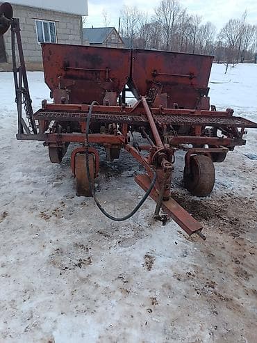 Картофелесажалка навесная/прицепная. продаю как на фото рабочая at lalafo.kg Картофелесажалка навесная/прицепная. продаю как на фото рабочая