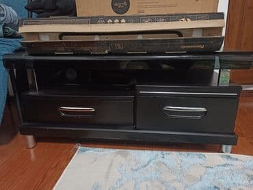 Тумба и подставка для телевизора, Б/у, Напольная, Стекло, Самовывоз, цвет - Черный at lalafo.kg Тумба и подставка для телевизора, Б/у, Напольная, Стекло, Самовывоз, цвет - Черный