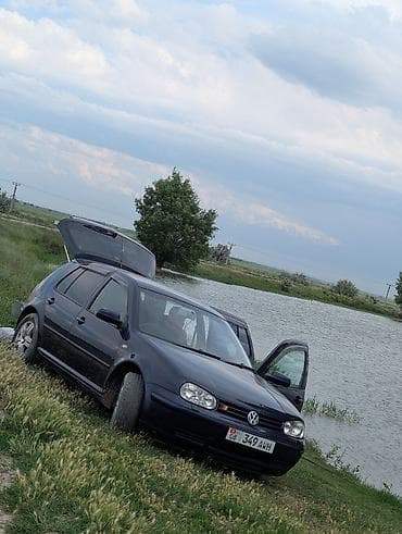 Volkswagen Golf: 2004 г., 2 л, Кол менен иштөөчү, Хетчбек lalafo.kg да Volkswagen Golf: 2004 г., 2 л, Кол менен иштөөчү, Хетчбек