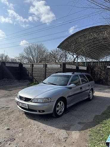 Vauxhall: Opel Vectra: 2002 г., 1.6 л, Бензин, Универсал at lalafo.kg — 2 Vauxhall: Opel Vectra: 2002 г., 1.6 л, Бензин, Универсал — 2
