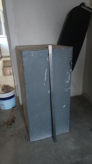 Металлический сейф/шкаф песочный,очень тяжёлый высота 100 см ширина at lalafo.kg Металлический сейф/шкаф песочный,очень тяжёлый высота 100 см ширина