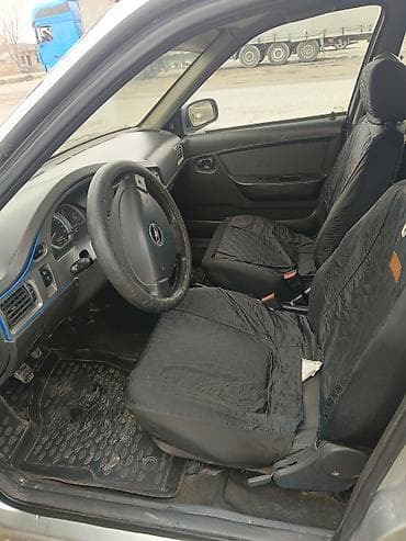 Daewoo Nexia: 2011 г., 1.6 л, Механика, Бензин, Седан at lalafo.kg Daewoo Nexia: 2011 г., 1.6 л, Механика, Бензин, Седан