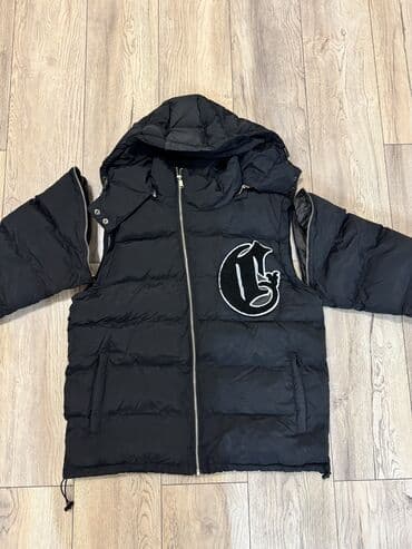 Пуховик, Короткая модель, Китай, Стеганый, С капюшоном, Оверсайз, S at lalafo.kg Пуховик, Короткая модель, Китай, Стеганый, С капюшоном, Оверсайз, S