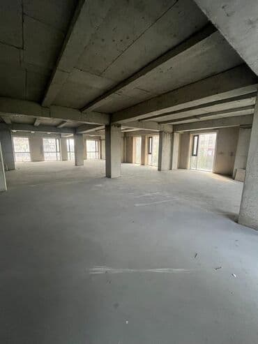 Сдаю Офис, 250 м², В бизнес центре, 1 линия at lalafo.kg Сдаю Офис, 250 м², В бизнес центре, 1 линия
