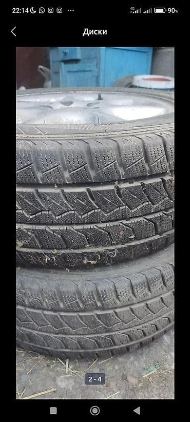 Комплект из четырех зимних шин размера 215/55R16 на литых дисках с at lalafo.kg Комплект из четырех зимних шин размера 215/55R16 на литых дисках с