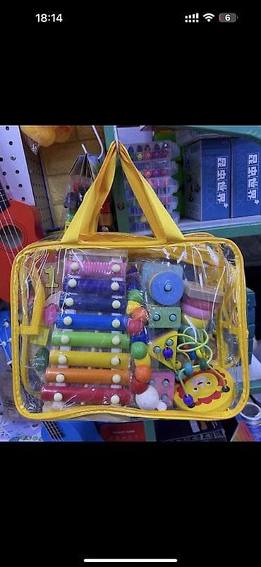 Набор развивающих игрушек в прозрачной переносной сумке. Что внутри at lalafo.kg Набор развивающих игрушек в прозрачной переносной сумке. Что внутри