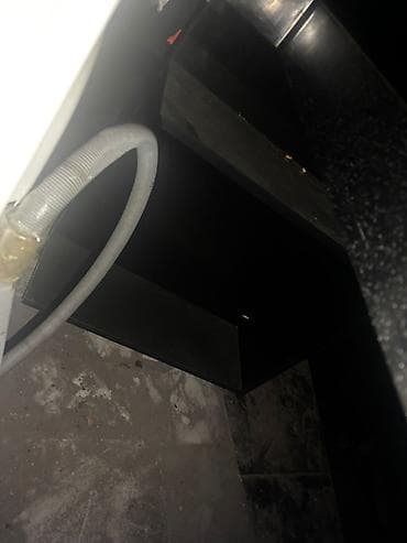 Продаётся компьютерный стол, изготовленный на заказ. Прочный и at lalafo.kg Продаётся компьютерный стол, изготовленный на заказ. Прочный и