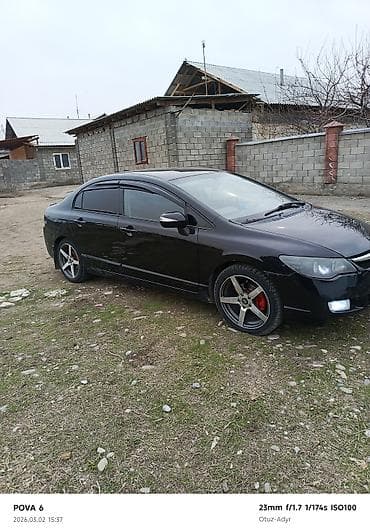 Honda Civic: 2007 г., 1.8 л, Механика, Бензин at lalafo.kg Honda Civic: 2007 г., 1.8 л, Механика, Бензин