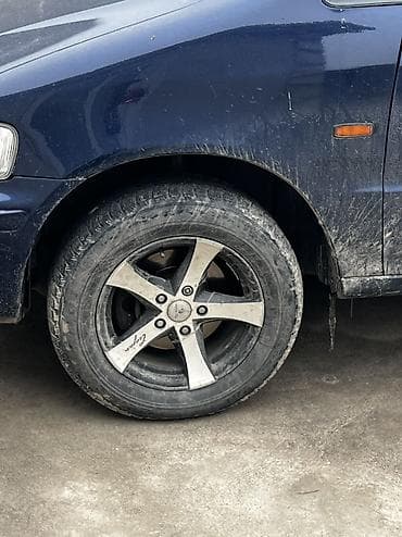 Колеса в сборе 205 / 65 / R 15, Зима, Б/у, Комплект, Легковые, Литые, отверстий - 5 at lalafo.kg Колеса в сборе 205 / 65 / R 15, Зима, Б/у, Комплект, Легковые, Литые, отверстий - 5