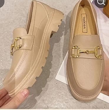 Женские лоферы в бежевом цвете - Стиль: классические лоферы с at lalafo.kg Женские лоферы в бежевом цвете - Стиль: классические лоферы с