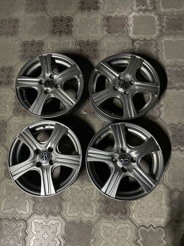 Литые Диски R 15 Volkswagen, Комплект, отверстий - 4, Б/у at lalafo.kg Литые Диски R 15 Volkswagen, Комплект, отверстий - 4, Б/у
