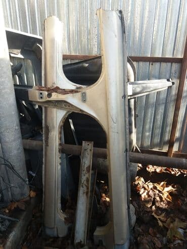 Продаю запчасти тойота Карина Е пороги со стойками хетчибек 1992года at lalafo.kg Продаю запчасти тойота Карина Е пороги со стойками хетчибек 1992года