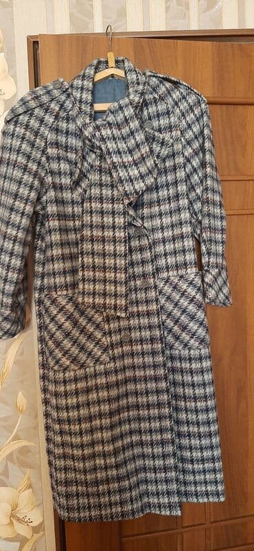 Продаю пальто НОВОЕ, драповое. Производство Россия. Размер 48-50 at lalafo.kg Продаю пальто НОВОЕ, драповое. Производство Россия. Размер 48-50