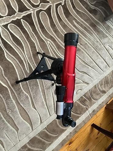 Компактный рефракторный телескоп на настольной азимутальной at lalafo.kg Компактный рефракторный телескоп на настольной азимутальной