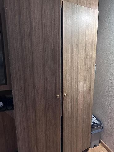 Офис эмереги: Стенка-гарнитур с рабочей зоной и множеством шкафов - Материал: ЛДСП lalafo.kg да — 5 Офис эмереги: Стенка-гарнитур с рабочей зоной и множеством шкафов - Материал: ЛДСП — 5