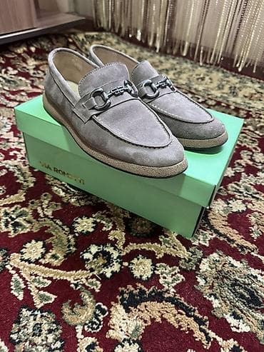 Лоферы, 37, Б/у, цвет - Серый, Платная доставка at lalafo.kg Лоферы, 37, Б/у, цвет - Серый, Платная доставка