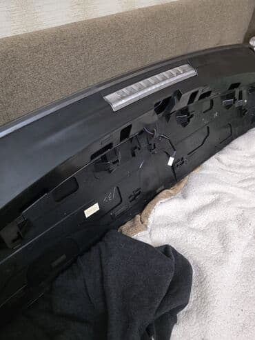 Запчасти на Toyota RAV4 2020 XLE Hybrid Крышка/дверь багажника в сборе at lalafo.kg Запчасти на Toyota RAV4 2020 XLE Hybrid Крышка/дверь багажника в сборе