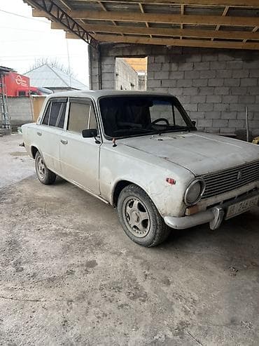 ВАЗ (ЛАДА) 2101: 1985 г., 1.5 л, Механика, Бензин, Седан at lalafo.kg ВАЗ (ЛАДА) 2101: 1985 г., 1.5 л, Механика, Бензин, Седан