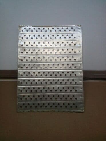 Высечка аллюминиевая,размер 34*25 см,размер отверстий 7 мм at lalafo.kg Высечка аллюминиевая,размер 34*25 см,размер отверстий 7 мм