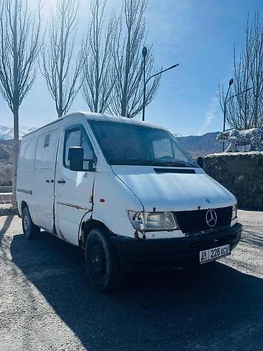 Легкий грузовик, Mercedes-Benz, Стандарт, 1,5 т, Б/у at lalafo.kg Легкий грузовик, Mercedes-Benz, Стандарт, 1,5 т, Б/у