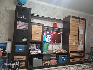 Стенка-шкаф, Тип стенки-шкафа: Другой тип шкафа-стенки, Для зала, Б/у, Особенности: С отделением под телевизор at lalafo.kg Стенка-шкаф, Тип стенки-шкафа: Другой тип шкафа-стенки, Для зала, Б/у, Особенности: С отделением под телевизор