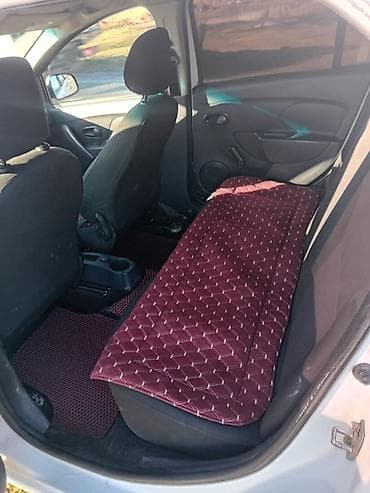 Renault Logan: 2018 г., 1.6 л, Механика, Газ, Седан at lalafo.kg Renault Logan: 2018 г., 1.6 л, Механика, Газ, Седан