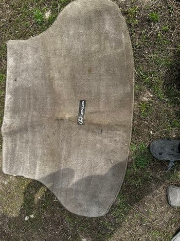 Родные Ворсовые Полики Для багажника Toyota, Б/у, Самовывоз at lalafo.kg Родные Ворсовые Полики Для багажника Toyota, Б/у, Самовывоз