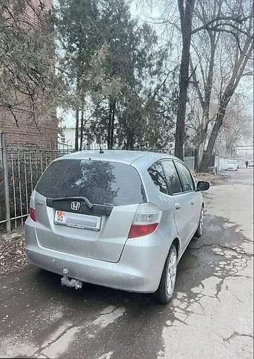 Honda Fit: 2009 г., 1.4 л, Робот, Бензин, Хэтчбэк at lalafo.kg Honda Fit: 2009 г., 1.4 л, Робот, Бензин, Хэтчбэк