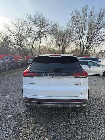 Geely: Geely Boyue: 2022 г., 1.8 л, Бензин, Кроссовер lalafo.kg да — 3 Geely: Geely Boyue: 2022 г., 1.8 л, Бензин, Кроссовер — 3