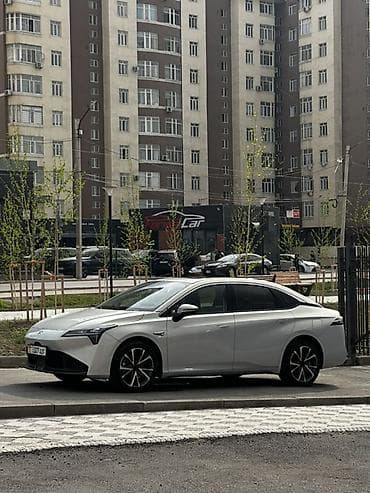 GAC: GAC Aion S Plus — электрический седан с аэродинамичным кузовом и at lalafo.kg — 2 GAC: GAC Aion S Plus — электрический седан с аэродинамичным кузовом и — 2