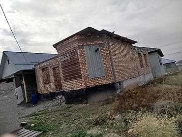 Ленинский район Ак-Ордо 3тон Времянка сатылат жанында эки этажга at lalafo.kg — 1 Ленинский район Ак-Ордо 3тон Времянка сатылат жанында эки этажга — 1