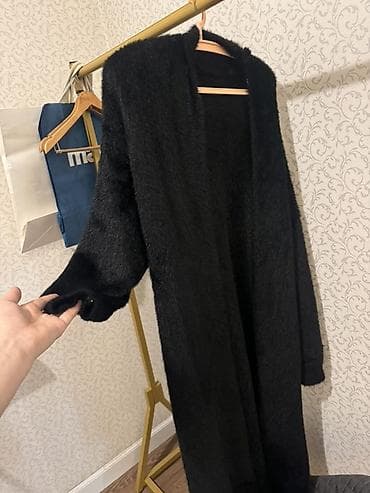 Кардиган, Мохер, Длинная модель, Осень-весна, Объемная модель at lalafo.kg Кардиган, Мохер, Длинная модель, Осень-весна, Объемная модель