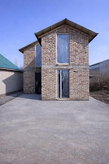 Продажа времянок: Компактный дизайнерский дом 38 м² для молодой семьи Продаётся at lalafo.kg — 1 Продажа времянок: Компактный дизайнерский дом 38 м² для молодой семьи Продаётся — 1