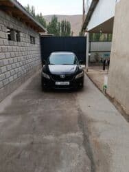 Toyota Camry: 2011 г., 2.5 л, Автомат, Бензин, Седан at lalafo.kg Toyota Camry: 2011 г., 2.5 л, Автомат, Бензин, Седан