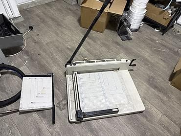 Басма үчүн жабдуулар: Резак для бумаги (гильотинный + роликовая платформа) Комплект lalafo.kg да — 2 Басма үчүн жабдуулар: Резак для бумаги (гильотинный + роликовая платформа) Комплект — 2