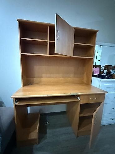 Компьютерный стол с надстройкой, 172 см высота, 125 см ширина, 62 см at lalafo.kg Компьютерный стол с надстройкой, 172 см высота, 125 см ширина, 62 см