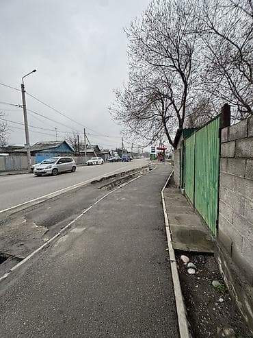 Срочно уй сатылат барачный 3 комнат Жери 2 соток Район Пишпек ул at lalafo.kg Срочно уй сатылат барачный 3 комнат Жери 2 соток Район Пишпек ул