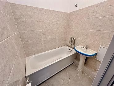 3 бөлмө, Менчик ээси, Чогуу жашоосу жок, Жарым -жартылай эмереги бар lalafo.kg да — 2 3 бөлмө, Менчик ээси, Чогуу жашоосу жок, Жарым -жартылай эмереги бар — 2