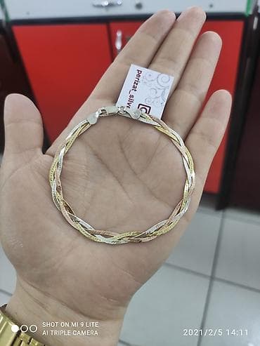 Италия Очень красивый и модный браслет билерик Серебро напыление at lalafo.kg Италия Очень красивый и модный браслет билерик Серебро напыление