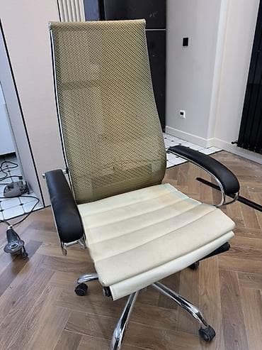 Офисное кресло, С колесиками, цвет - Бежевый at lalafo.kg Офисное кресло, С колесиками, цвет - Бежевый