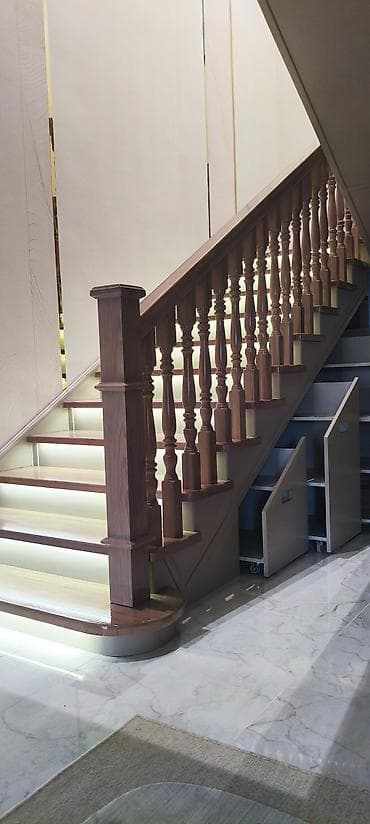 Агач тепкичилер: Агач тепкичи Жеке менчик үй үчүн, Жыгачтын туру: Эмен, Тепкичтин формасы: Түз, Стиль: Классикалык lalafo.kg да — 1 Агач тепкичилер: Агач тепкичи Жеке менчик үй үчүн, Жыгачтын туру: Эмен, Тепкичтин формасы: Түз, Стиль: Классикалык — 1