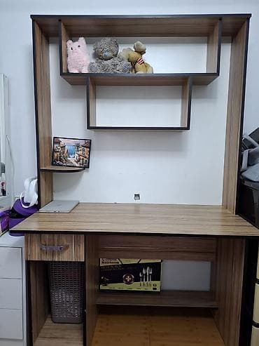 Компьютерный стол, С полками at lalafo.kg Компьютерный стол, С полками