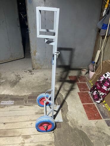 Тележка для кислородного балона at lalafo.kg Тележка для кислородного балона